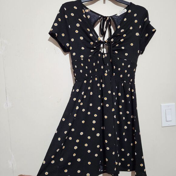 Jolie and Joy Summer Dress Size Large Black Floral Open Back - Picture 1 of 12
